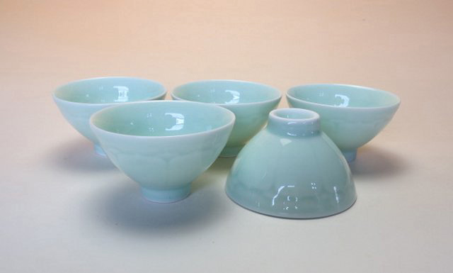 【中国茶具】青磁釉茶杯